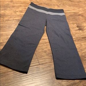 Reversible Lululemon baggy capris